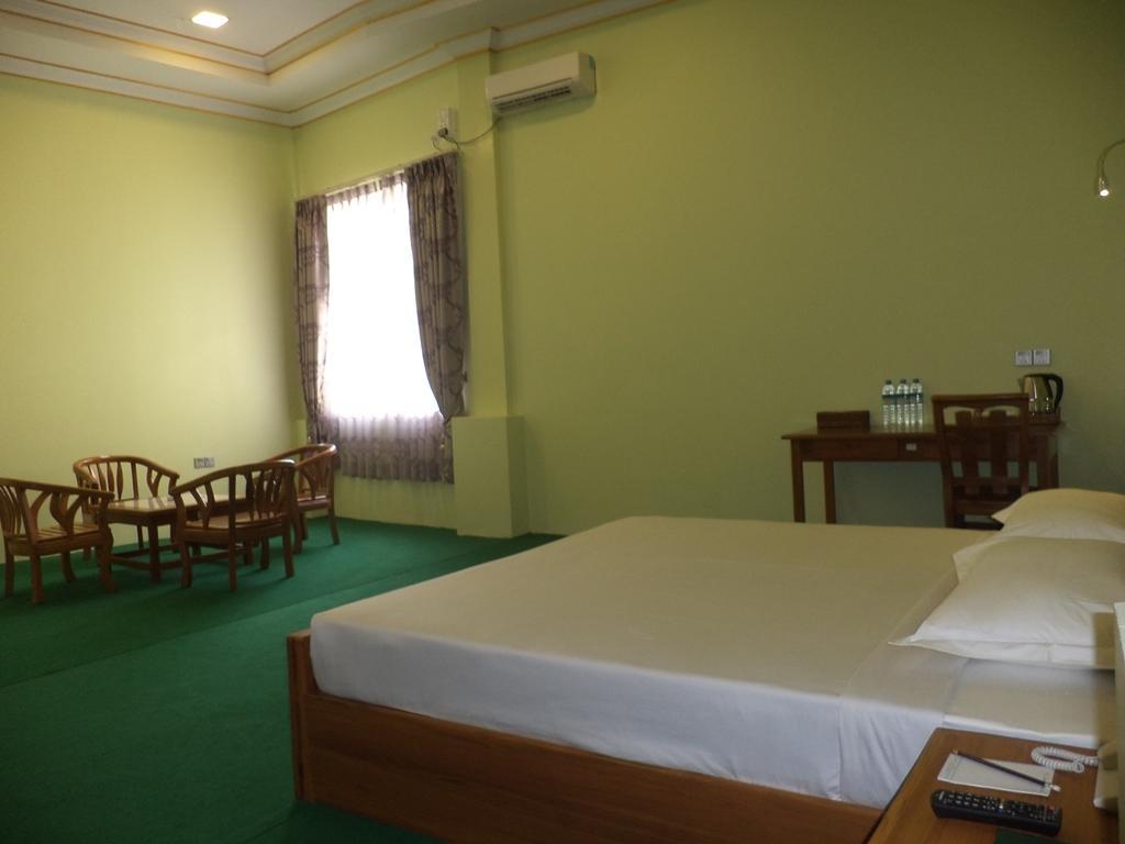 Jade Royal Hotel
